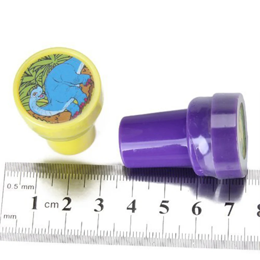 Cartoon Round Stamp Toys for Children 12pcs DIY Handmade Craft Students Stamps Toys Book Decro Teacher Seal Kids Art Toys