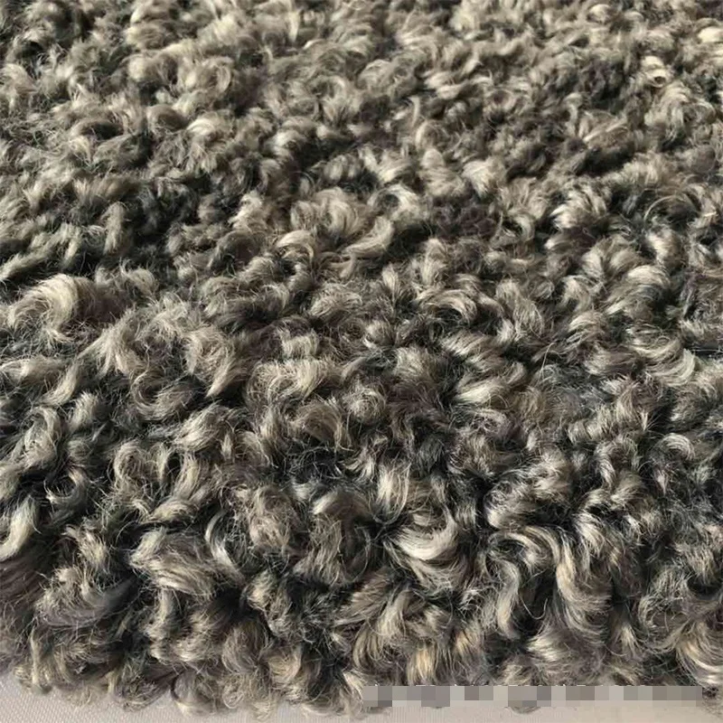 Цветной ворс. Плюшевый материал для одежды. Имитация шерсти. Пушистая ткань. Флисовый материал.