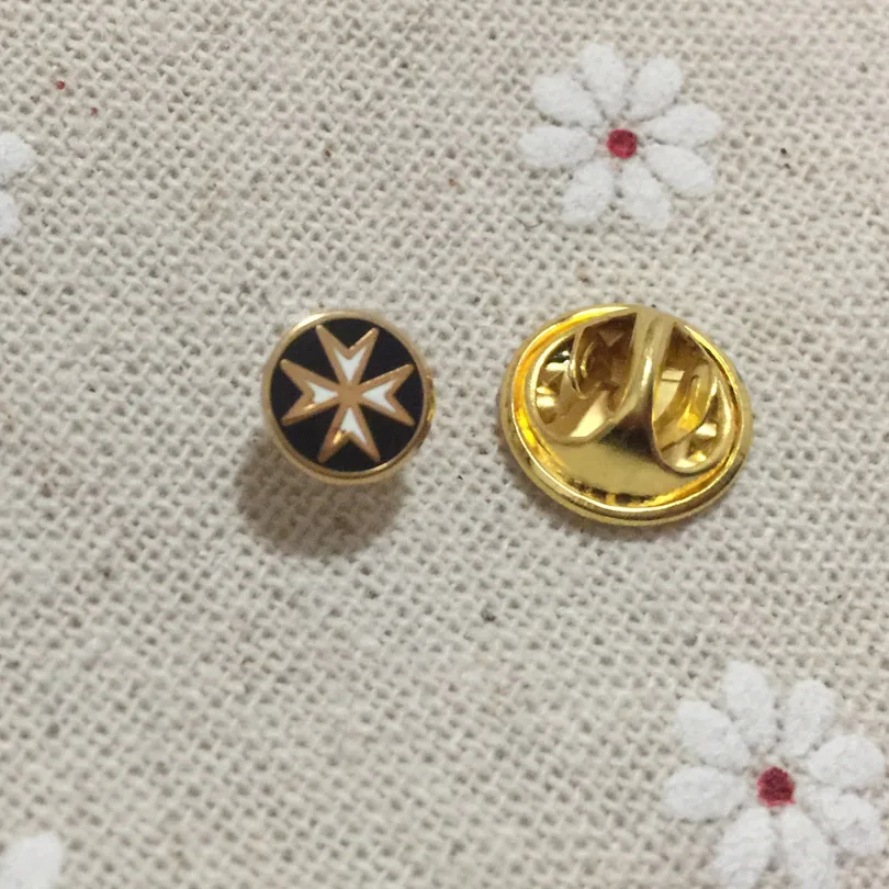 10pcs Promotion Maltese Cross Lapel Pin Badge Small Cute Free Masons