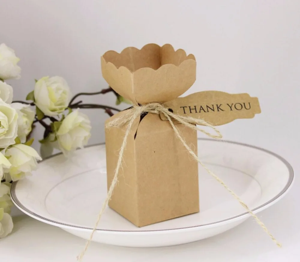 Целлофан для упаковки подарков. Красиво упаковать вазу в подарок. 110200 ваза подарочная rose в под. Мешковина для декора. Пленка для упаковки подарков.