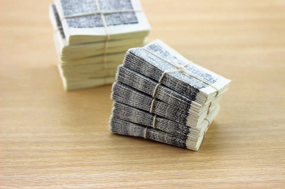 шредер new united et-20c. Paper diy school bag tutorial. мини шредер. Mini paper. Bundles of newspapers.