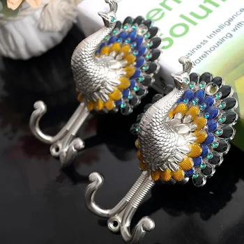 

2pcs Peacock design curtain holder Wall Hook Curtain Tiebacks Door Wall Mount towel Hanger Holder Curtain Accessories Home decor