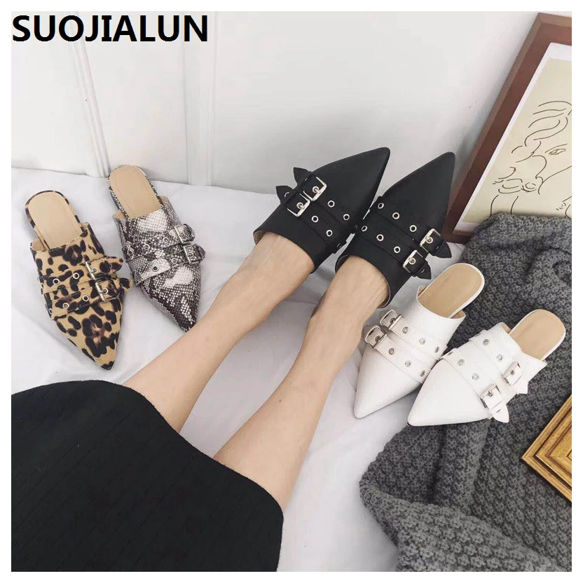 

2019 Women Slippers Leopard Snake Buckle Mule Shoes Pointed Toe Flip Flops Casual Ladies Flat Slides Slippers Fashion Size 35-40