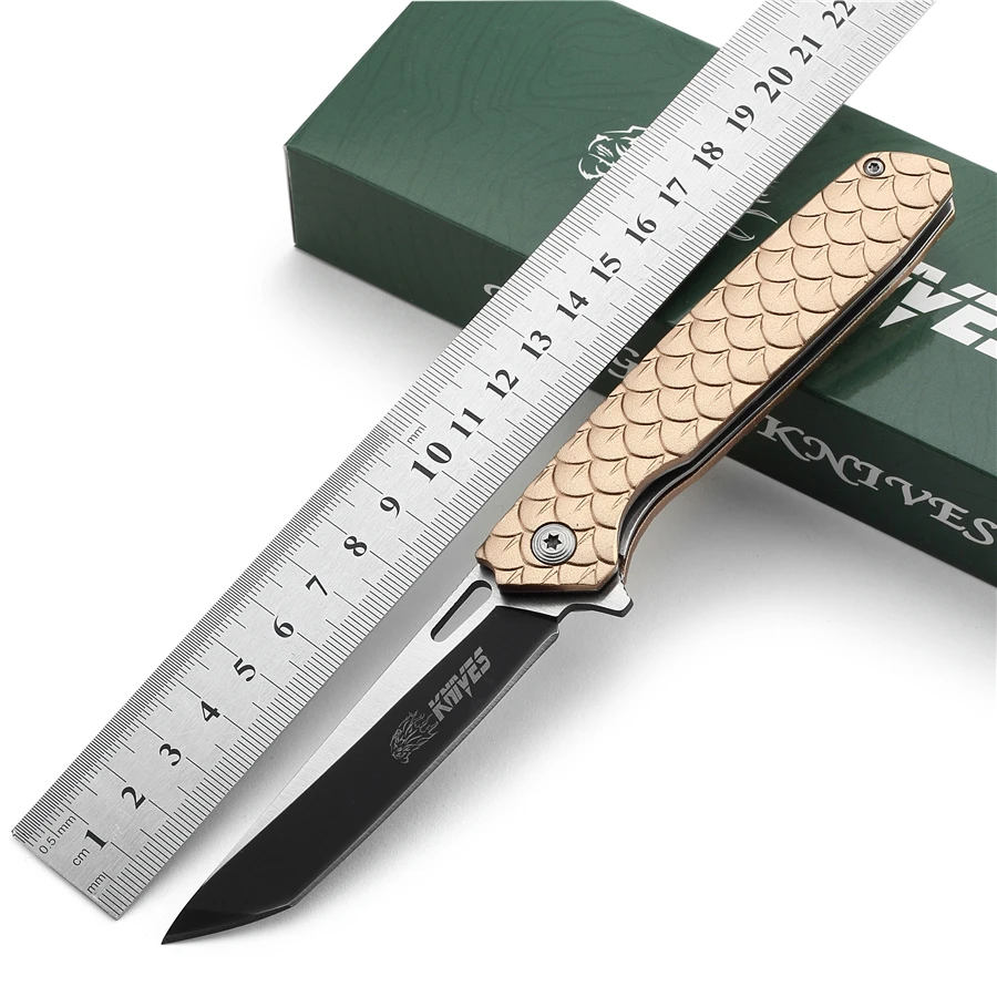 Outdoor Portable Hunting Folding Knife Fish scales Camouflage Karambit