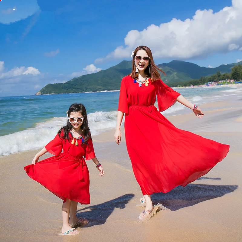 

Family Matching Outfits Mother Daughter Dresss 2019 Summer family look girl and mother Girl Dress Vestidos Family Clothing