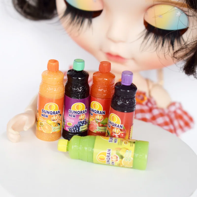 

Umedolly 5 Bottles 1/6 Scale Dollhouse Miniature Juice Drinks Pretend Play Kitchen Doll Food for Blyth Momoko Toy
