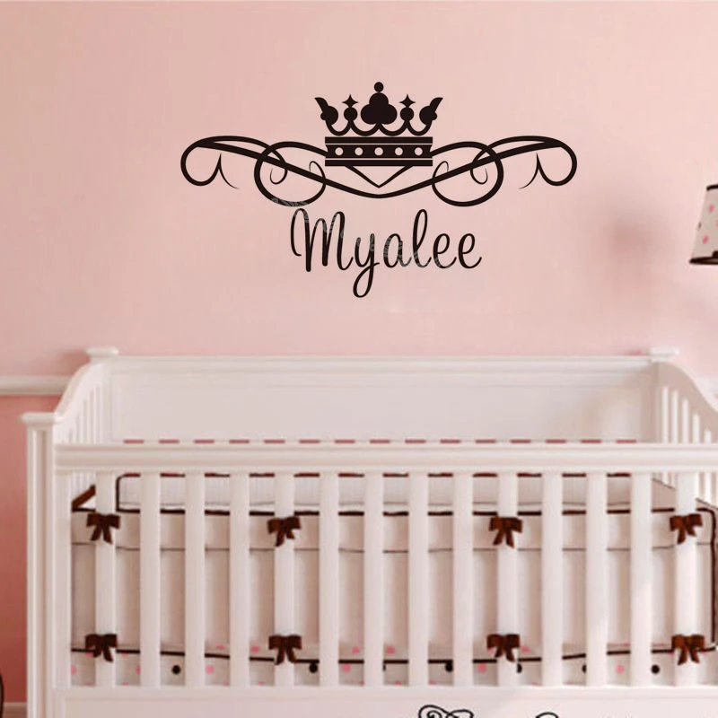 

Pretty princess Crown Wall Sticker DIY Personalized Custom Name Girls baby Name Vinyl Decal Home Decor princess room mural fq511