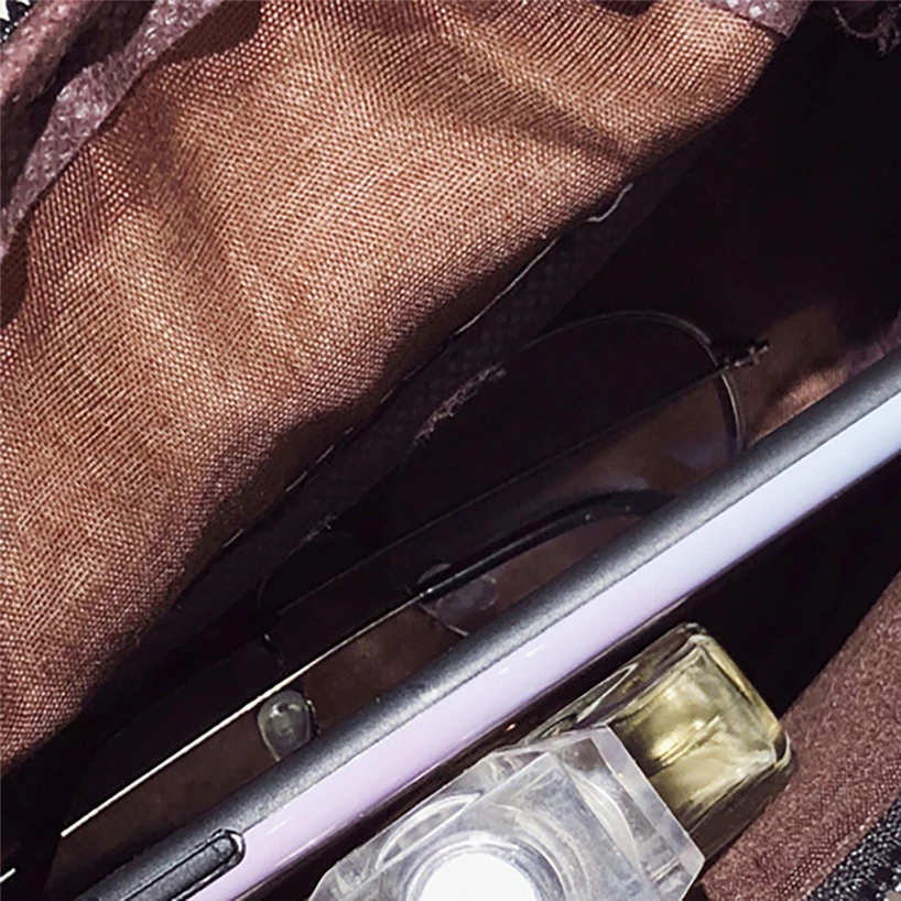 Aelicy, роскошная нагрудная сумка с заклепками, женская модная женская сумка через плечо с металлической цепочкой, Джокер, Повседневная Яркая сумка на плечо