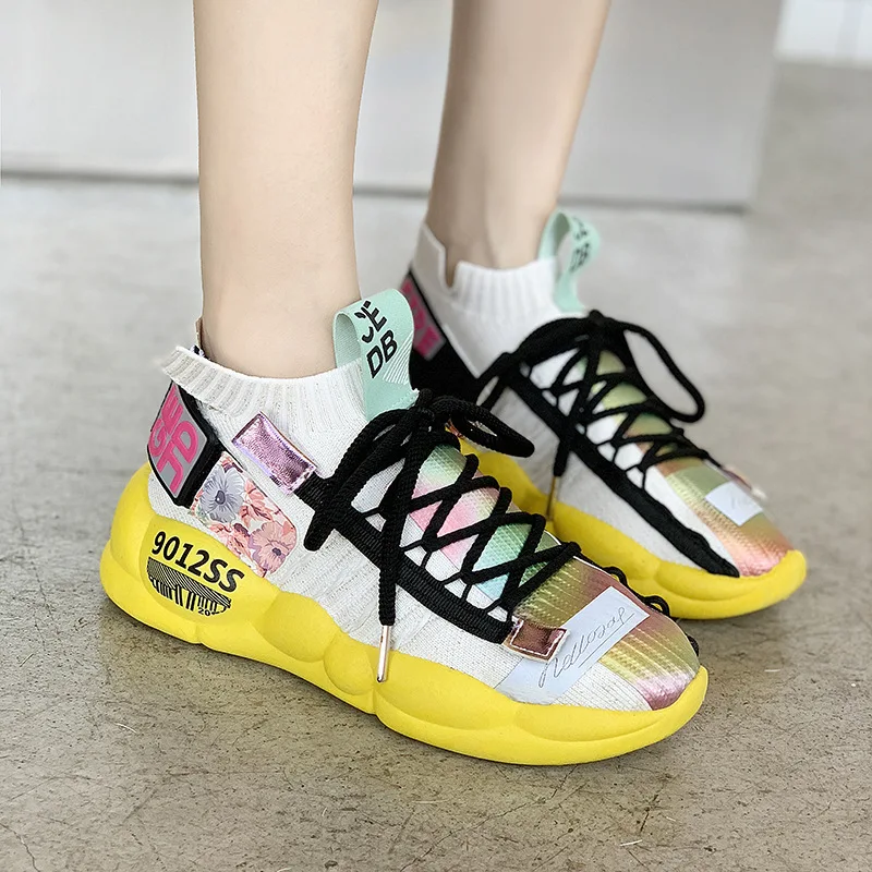 2019 New Sneakers Women Chunky Sneakers Sock Shoes Flats Breathable Soft Luminous Shoes  Zapatos De Mujer