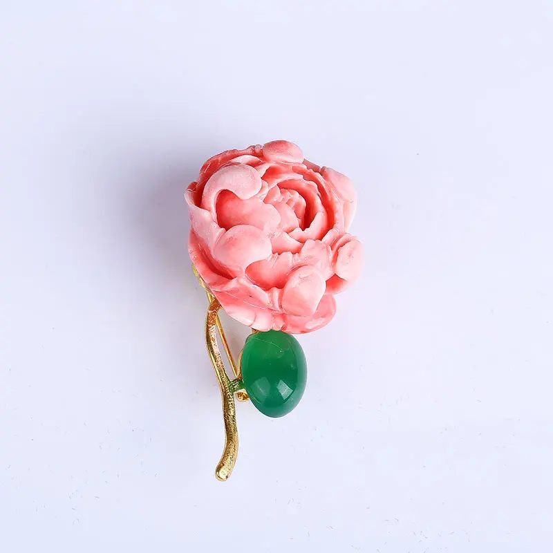 

Exclusive original natural large drops of water pearls golden maple leaf high - grade retro brooch corsage pendant dual - use