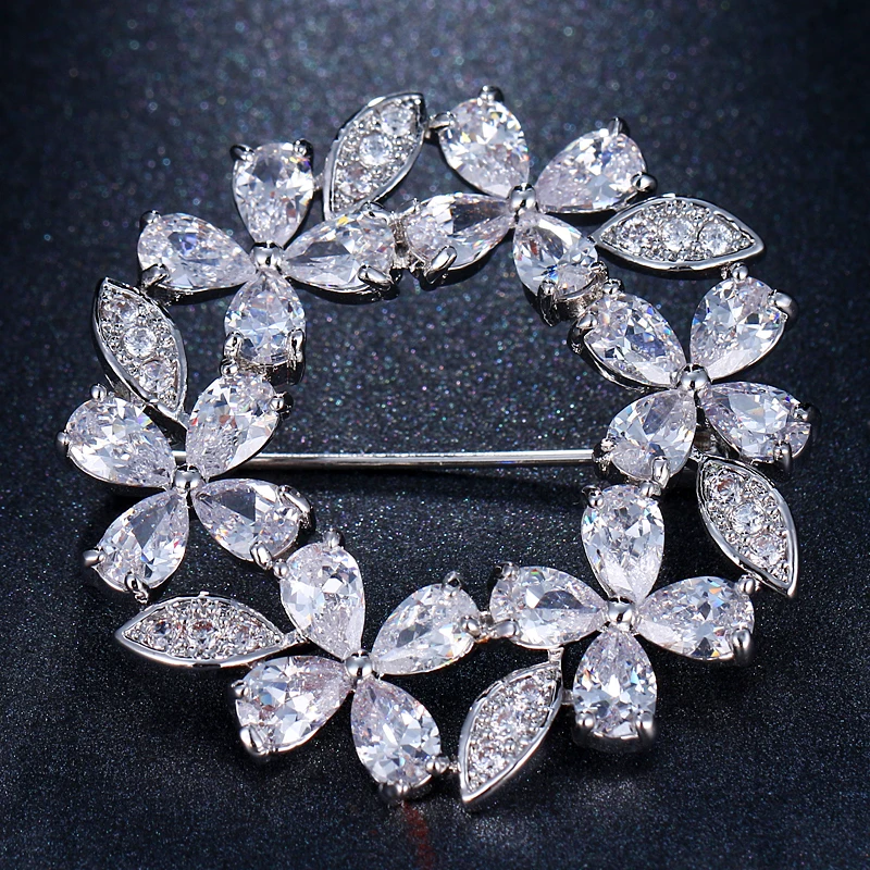 

Bettyue Elegant Circle Round Flower-shape Zircon Brooches Dress Clothes Ladies Fashion Jewelry Dazzling In Wedding