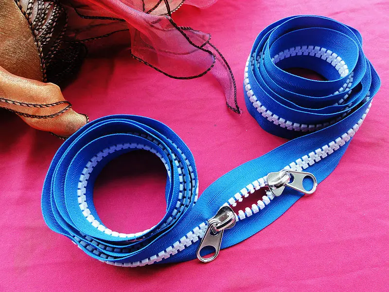 

10#resin zipper free shipping wholesale accessories close end,double sliders auto lock 300cm bule zipper for sofa,luggage,tents