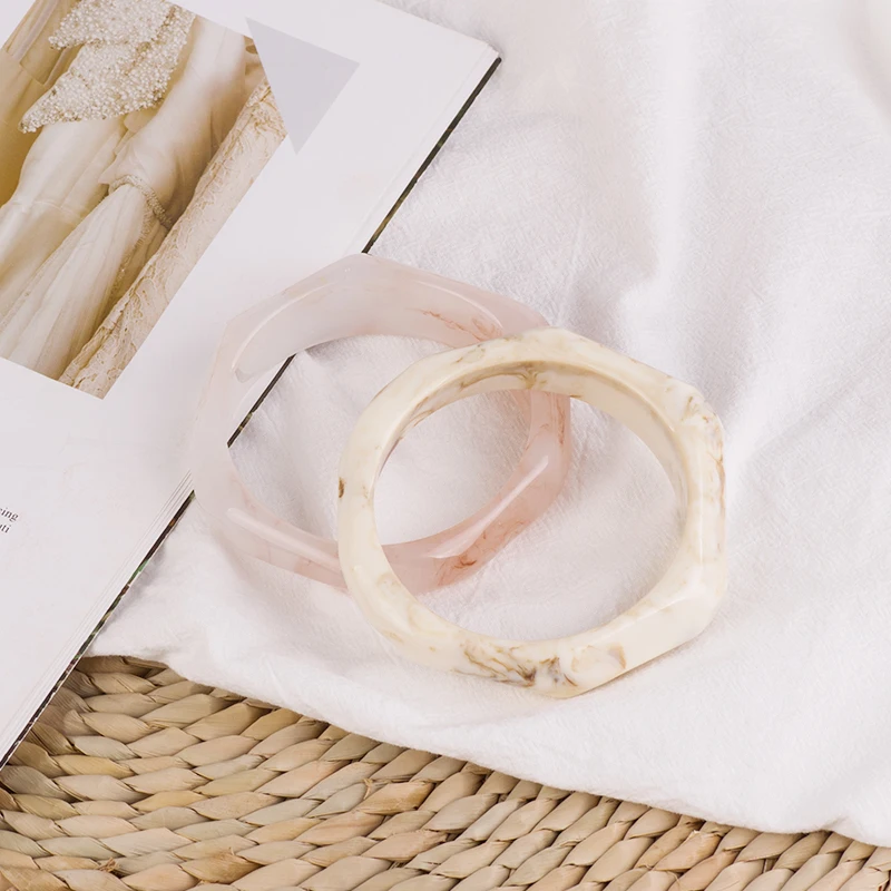 Classic Resin Cuff Bracelets Bangles for Women New Fashion Irregular Wide Geometric Acrylic Bracelet Female Charm Party Jewelry (2)