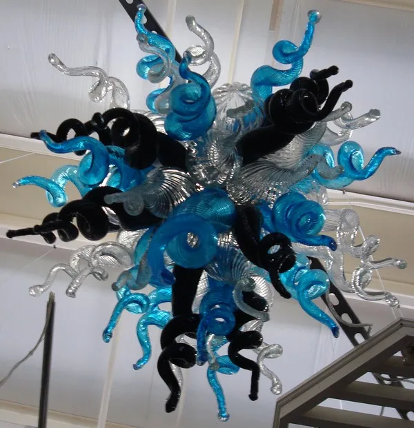 

Unique Bold Design Energy Saving Hand Blown Glass Chandelier Lamp and Pendant Light for Bar Office