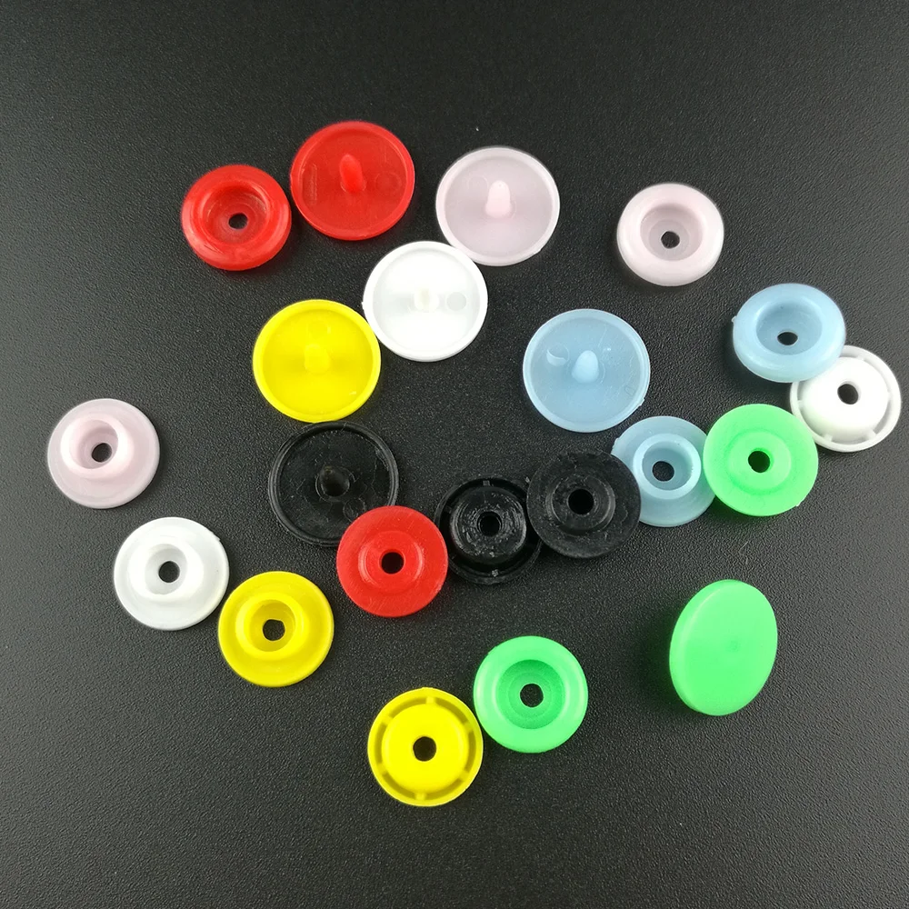 100 комплекты T5 12 мм Круглый Пластик кнопки пододеяльник, простыня пуговица с американским флагом аксессуары для новорожденных прищепки для одежды