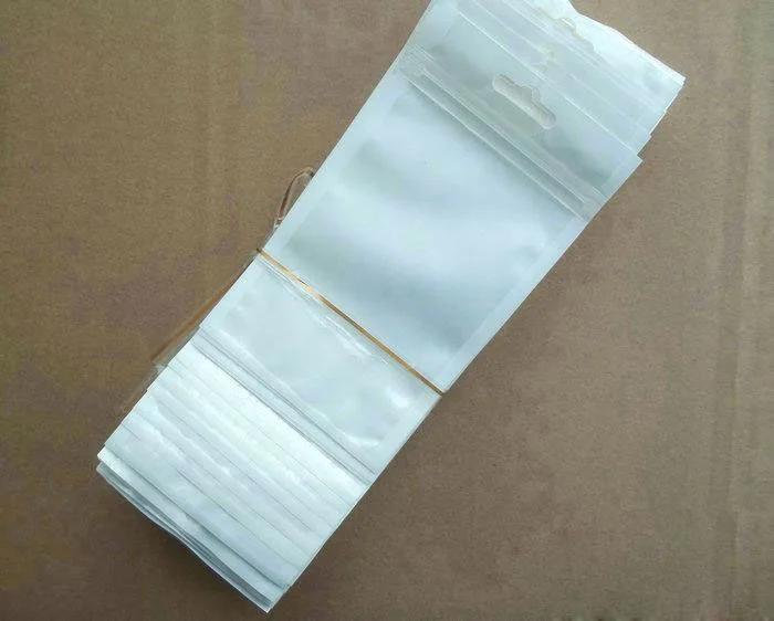 clear-white-plastic-zipper-retail-package (1)