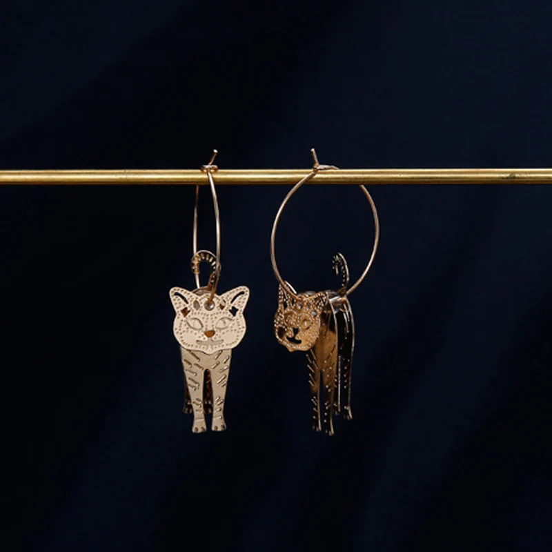 

Creative Vintage 3D Shaking Cat Transparent Beads Metal Round Circle Loop Earrings for Women Girls Handmade Jewelry Pendientes