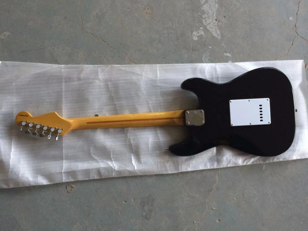 Wholesale Left Handed 6 String Fdr STR Electric Guitar 3 Pickups in black 140410-0520