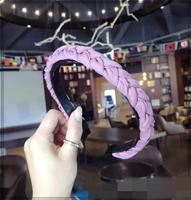 9413084069_2031409221