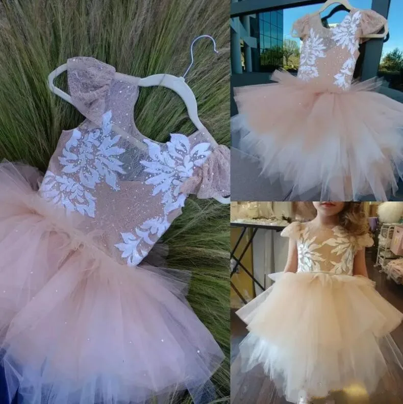 

New Pink Puffy Girls Dresses Lace Pearls Flower Girls Dresses for Wedding Pageant Gown