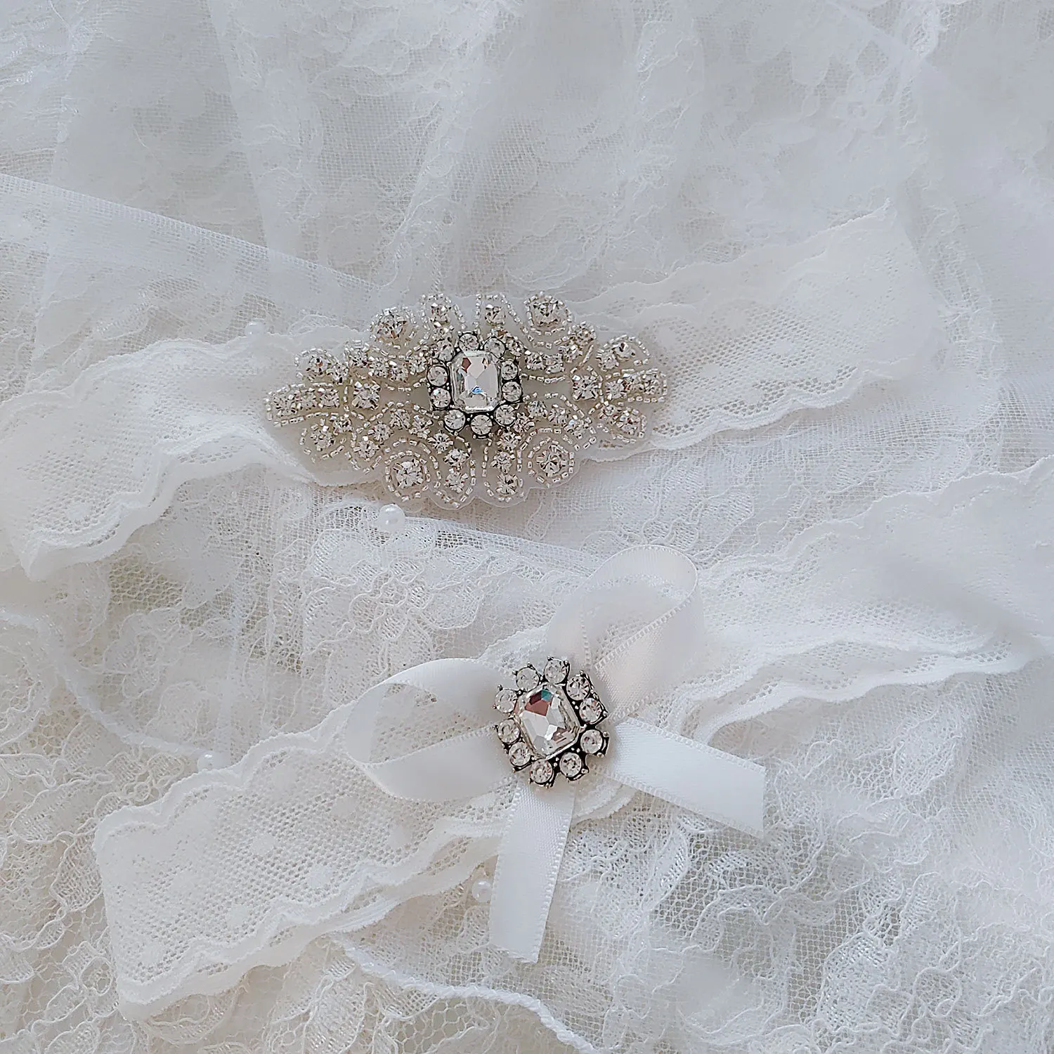 Kyunovia кристаллами и жемчугом подвязка для невесты Винтаж Стразы Подвязка невесты кружевная комплект свадебной подвязки D99