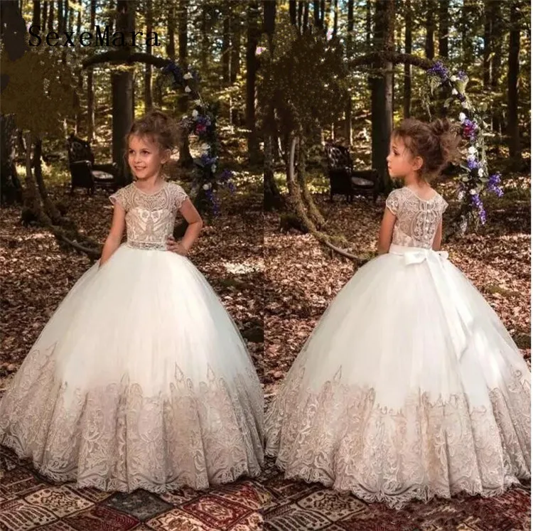 

Luxury Champagne Lace Flower Girls Dresses Ball Gown Appliques Sheer Illusion Back Girls Communion Pageant Dresses Custom Made