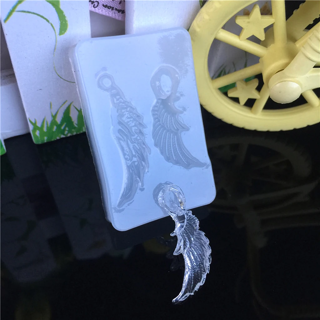 

Wing Shape Silicone Mold Pendant Necklace Earrings Hair Ring Clay UV Epoxy Resin