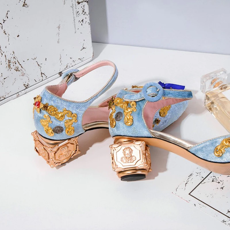 Luxurious Pumps Wedding Shoes Metal Decoration Bride Shoes Ethnic Strange Style Heels Women Party Runway Shoes High Heels Sandal (29)