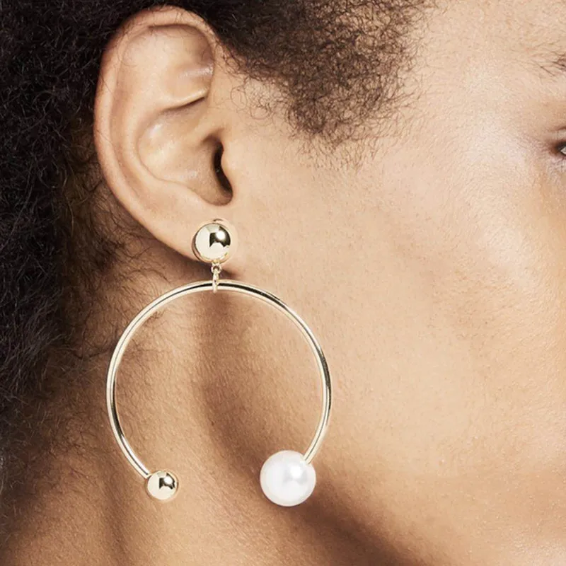 

Trendy Brand Jewelry Punk Simulated Pearl Earrings for Women Punk Fashion Unique Sexy Round Statement Stud Earrings Party Gift