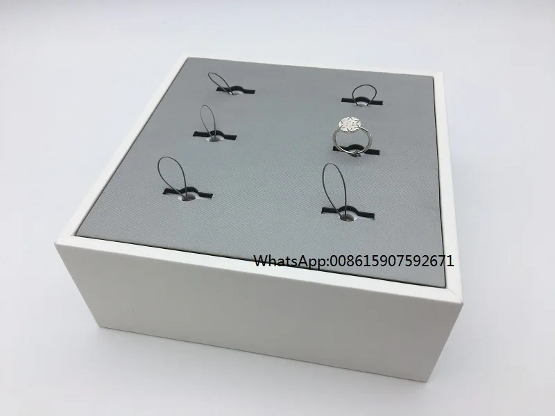Anti_theft_jewelery_display_tray