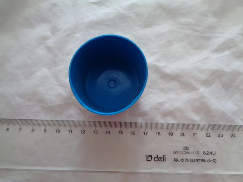 et950 Oil measuring cup