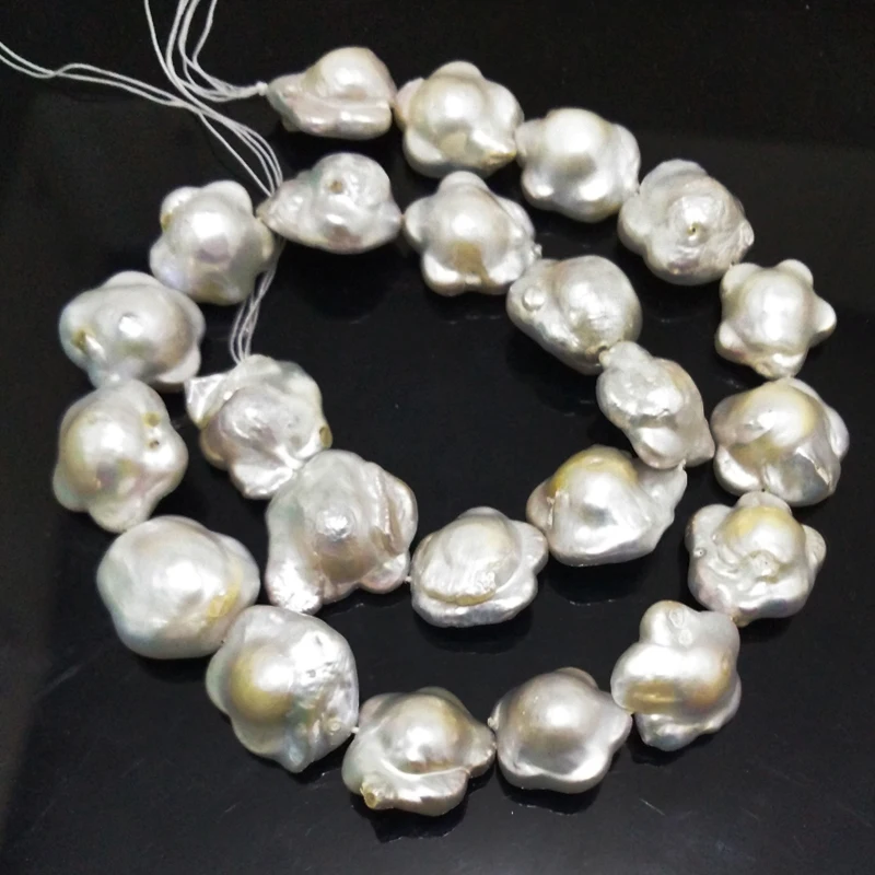 

16 inches 16-17mm White Flower Shaped Natural Nucleated Baroque Pearl Loose Strand