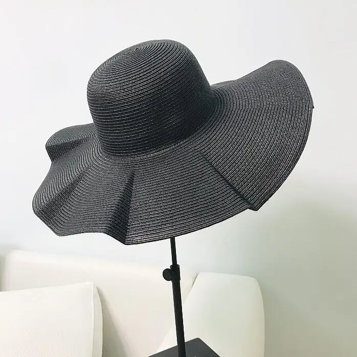 

2019 spring and summer women's new folding Zou retro elegant big beach holiday trend fashion large sunshade sun hat