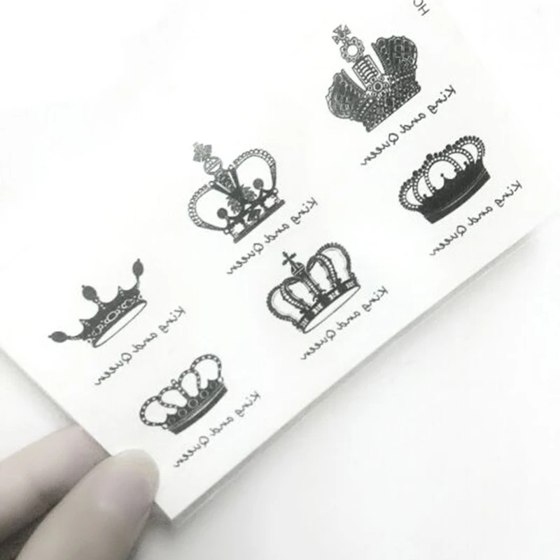

2pcs King and Queen Tatto Stickers Sexy Lady Body Art Waterproof Temporary Tattoo Sticker Royal Crowns Wrist Finger Fake Tattoos