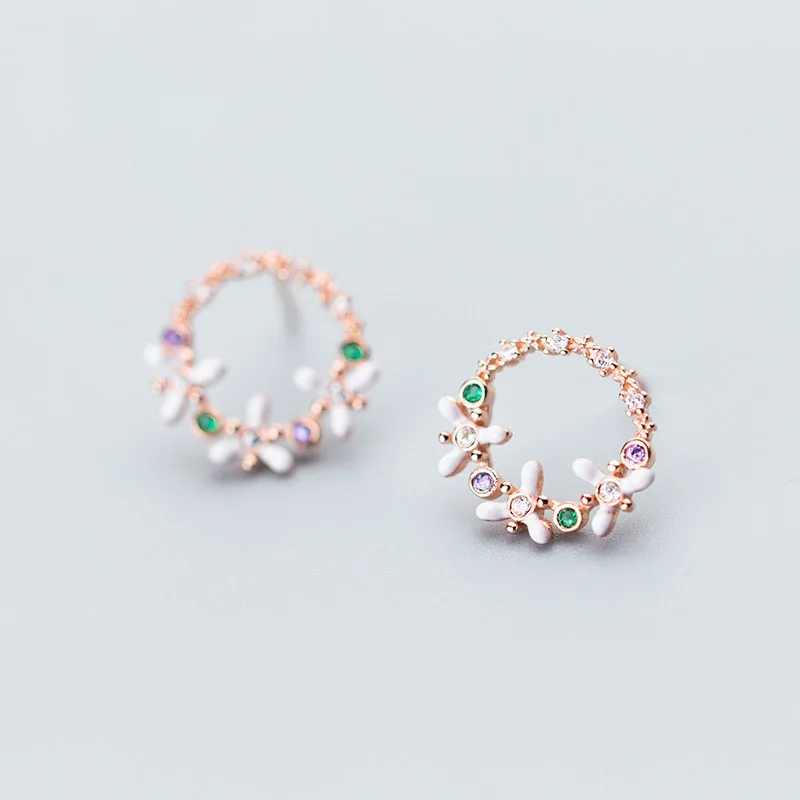 

Sweet CZ Flower Garland Solid 925 Sterling Silver Studs Earrings