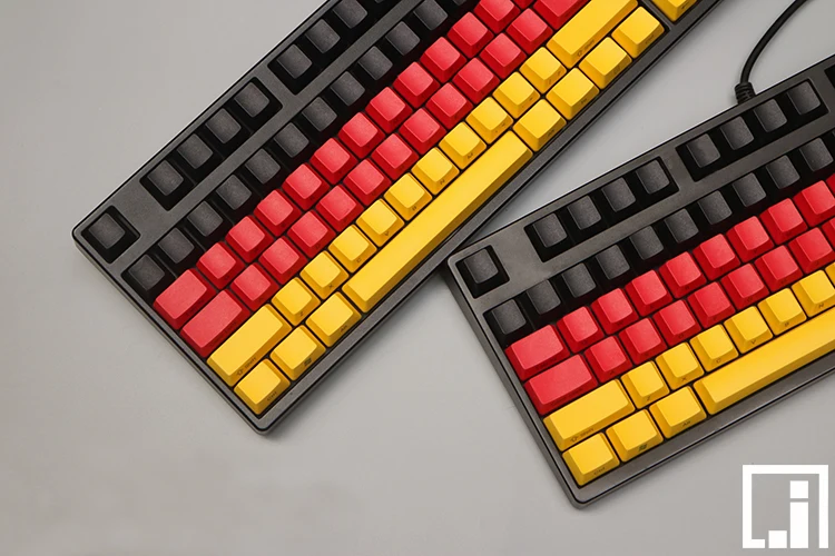 

Mechanical keys multi color mechanical keyboard thick PBT keycap cherry mx OEM side print 104 keycap laser