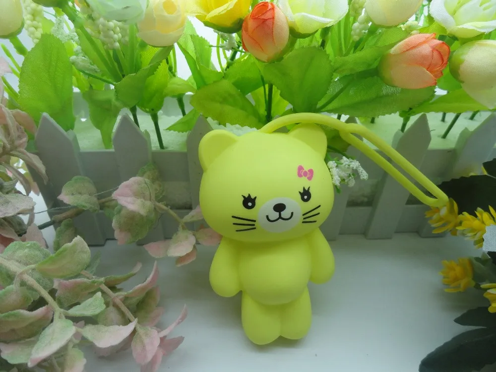 yellow cat