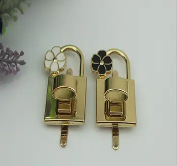 

Bag lock (10 pcs / lot) high - end luggage handbag hardware accessories small flowers decorative padlock twist lock