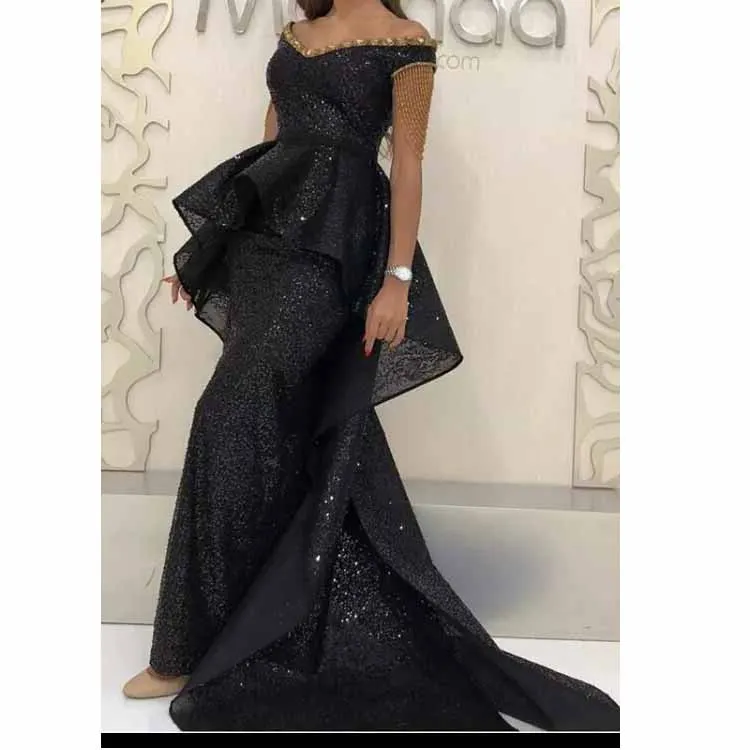 

Simple but Elegant V Neck Beaded Stones Long Sleeve Sweep Train Mermaid Prom Dresses 2019
