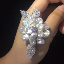 Брошь в виде цветка с натуральным пресноводным жемчугом, серебро 925 пробы, хорошее женское ювелирное изделие