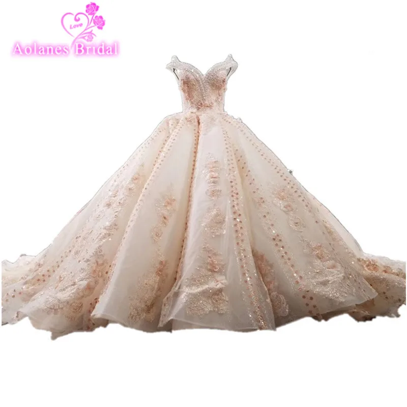 

New Luxurious Lace Appliques Beaded Crystals V Neck Puffy Wedding Gown Champange Wedding Dress Wave Skirt 3D Flower Bridal Dress