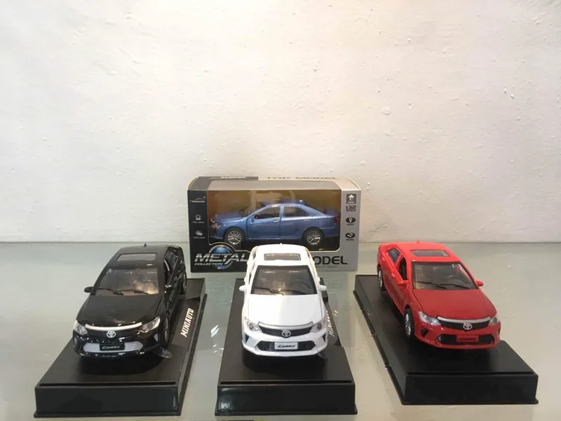 

[Funny] 16cm Electronic Sound and Light back of the car Camry car Alloy model toy collection model kids child gift