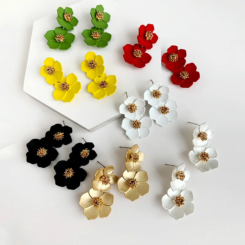 

2019 New Korean Alloy Pink Flower stud Earrings For Women Romantic Statement Yellow Earring Female Fashion Wedding Jewelry Gift