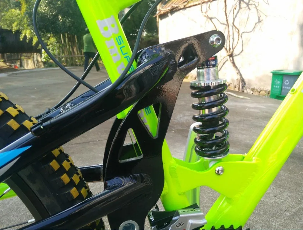 Best Green color  DH 24/27/30 speed  bike  Soft-tail frame  Downhill   26*2.35 tires  mountain  bike  Hydraulic braks bicycle 11