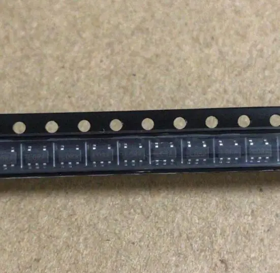 

100pcs LP2981AIM5-3.3 LP2981 3.3V MARKING L04A SOT23-5 100 mA Ultra Low-Dropout Regulator