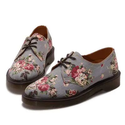 

2018 spring and autumn canvas shoes printed retro low-slung shoes with large sole for leisure mom single shoes