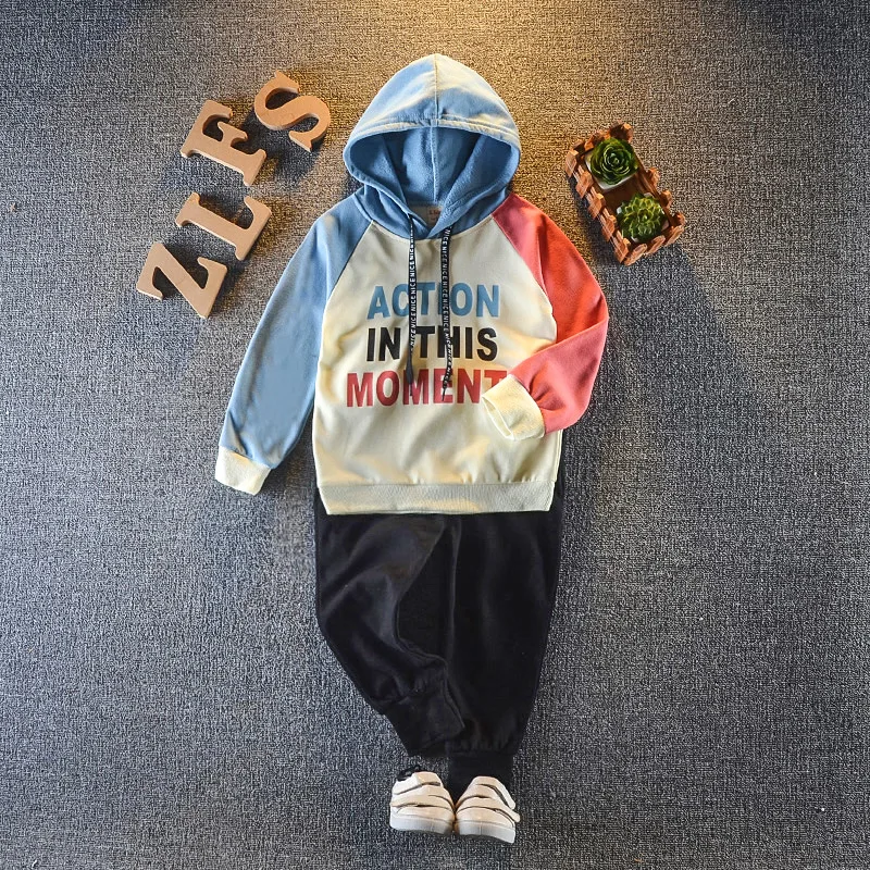 

2019 new children's spring baby cotton color matching infant child casual sweater two-piece spring clothes