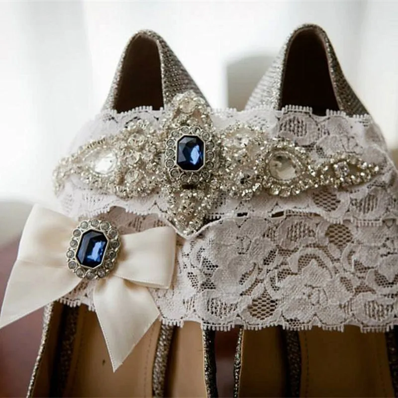 Свадебный набор подвязок для невесты, синяя лента с кристаллами стразами и бантом, белый кружевной набор подвязок