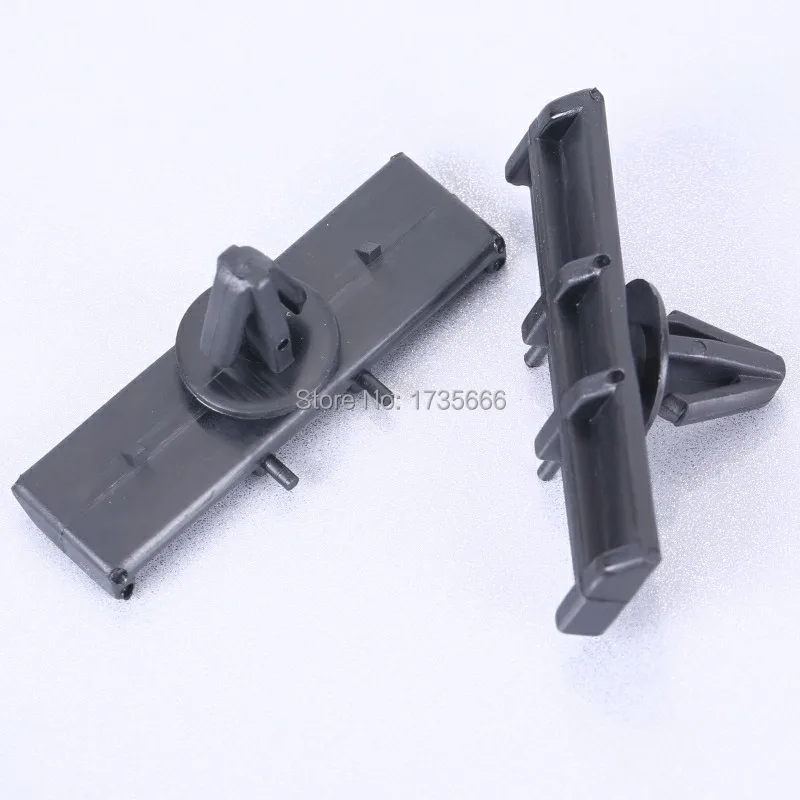 

100PCS Fender Liner Fastener Rivet Push Clips Retainer Nut Case For Ford Expedition 1991-1999 Explorer 1991-2010 F-150