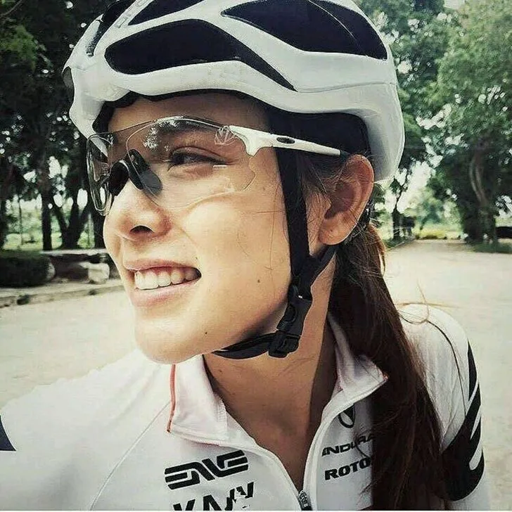اللونية النظارات الشمسية عدسات أوتوماتيكية TR90 الرياضية الدراجات تلون نظارات الرجال النساء MTB الطريق دراجة دراجة نظارات